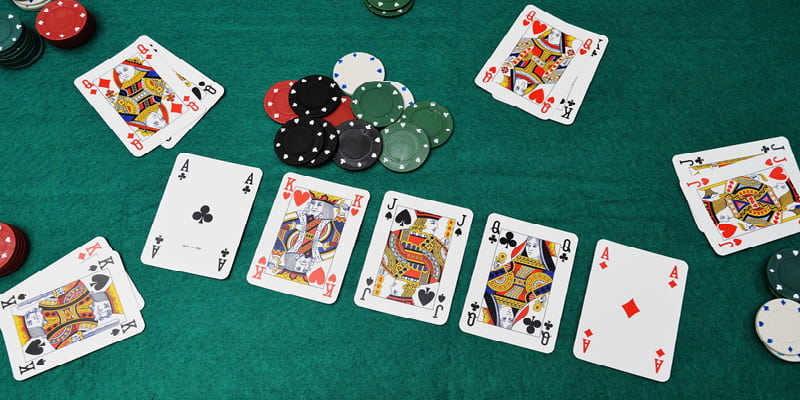 Poker đấu trí kịch tính